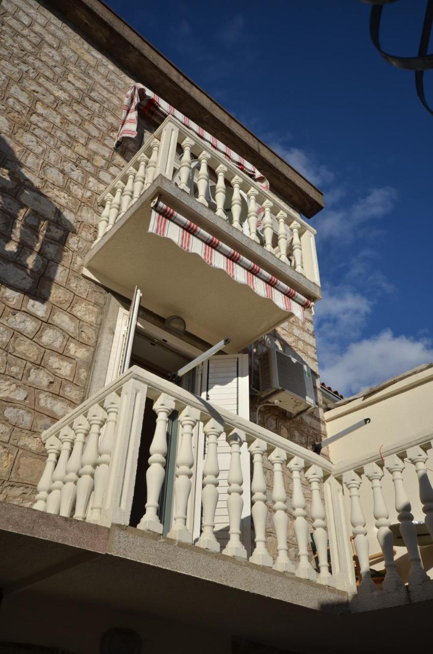 Apartmani Ljubo Rafailovic 2 Rafajlovići Eksteriør bilde
